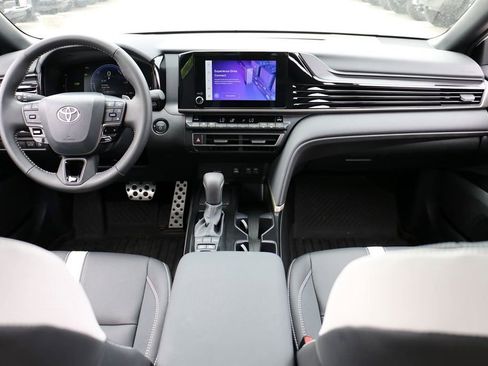 Used 2026 Toyota Camry XLE w/ Convenience Package image 25