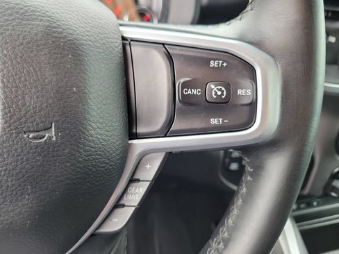 Used 2019 RAM 1500 Big Horn AWD/4WD image 6