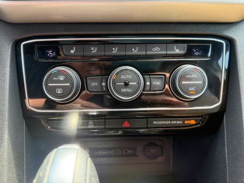 Used 2020 Volkswagen Atlas Cross Sport SEL AWD/4WD image 19