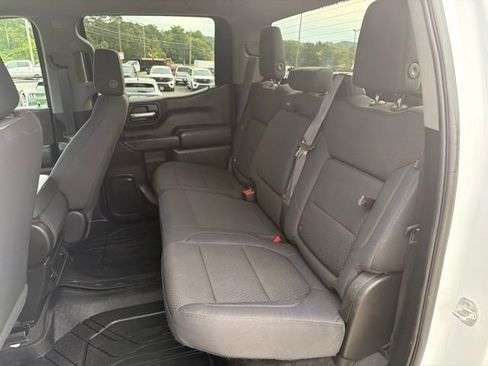 Used 2019 Chevrolet Silverado 1500 Custom w/ Custom Convenience Package RWD image 16