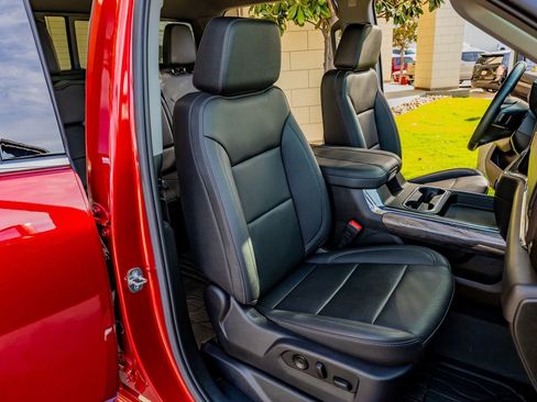 Used 2024 Chevrolet Silverado 2500 LTZ w/ LTZ Plus Package image 31