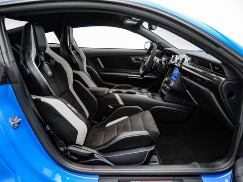 Used 2022 Ford Mustang Shelby GT500 w/ Carbon Fiber Track Pack RWD image 61