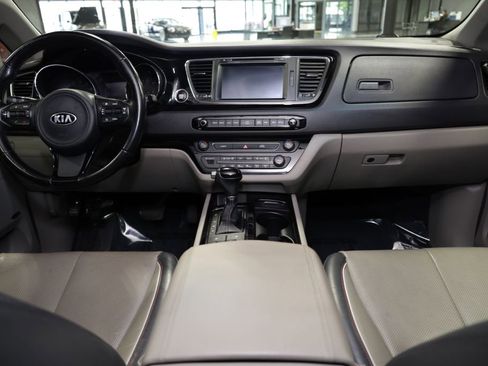 Used 2016 Kia Sedona SX FWD image 24