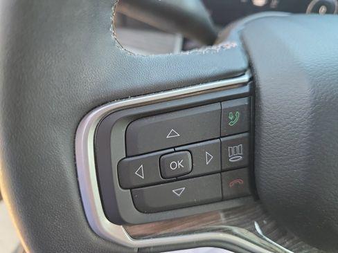 Used 2022 Jeep Wagoneer Series II RWD image 27