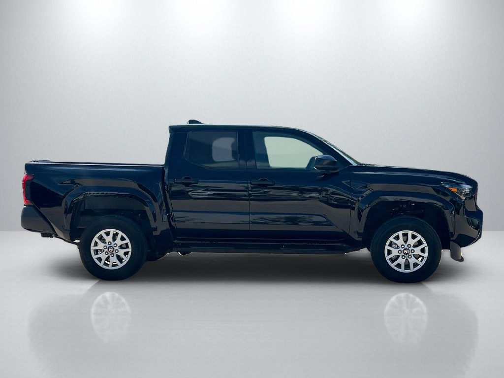 Certified 2025 Toyota Tacoma SR AWD/4WD image 4