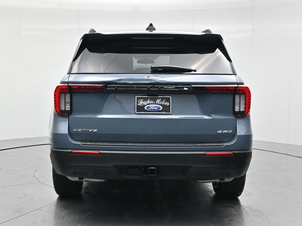Used 2026 Ford Explorer Active AWD/4WD image 6