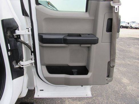 Used 2017 Ford F450 XL w/ Power Equipment Group image 33