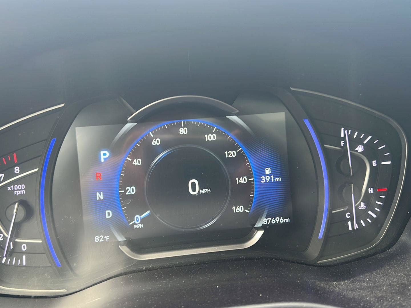 Used 2020 Hyundai Santa Fe SEL w/ Convenience + Premium Package AWD/4WD image 12