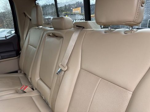 Used 2019 Ford F150 Lariat image 27