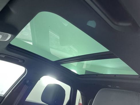 Used 2025 Audi Q3 2.0T Premium image 32