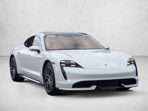 Used 2020 Porsche Taycan Turbo image 3