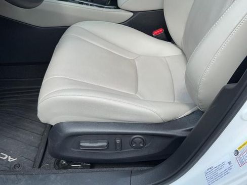 Used 2023 Honda Accord Touring image 25