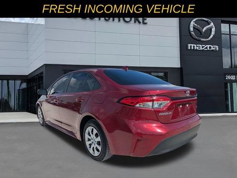 Used 2024 Toyota Corolla LE FWD image 5