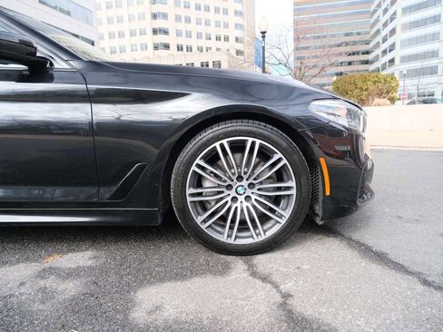 Used 2017 BMW 540i xDrive image 15