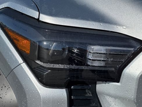 New 2025 Toyota Tacoma TRD Off-Road AWD/4WD image 27