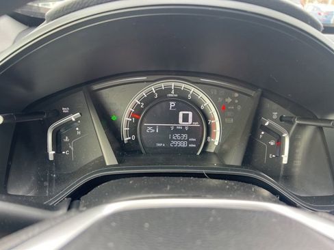 Used 2019 Honda CR-V LX image 9
