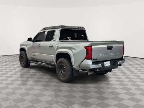 Used 2024 Toyota Tacoma SR5 AWD/4WD image 5