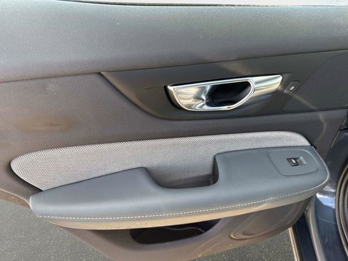 Used 2021 Volvo S60 T5 R-Design w/ Advanced Package image 11