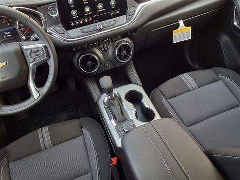 New 2026 Chevrolet Blazer LT image 12