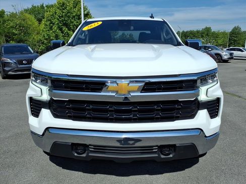 Used 2023 Chevrolet Silverado 1500 LT AWD/4WD image 8