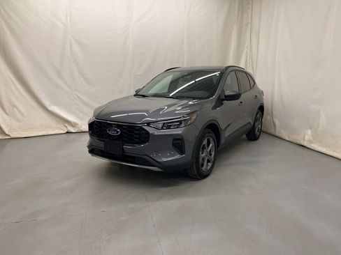 Used 2025 Ford Escape ST-Line AWD/4WD image 2