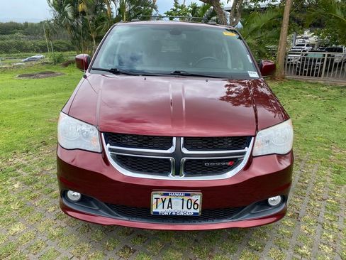 Used 2019 Dodge Grand Caravan SXT w/ Mopar Premium Addition Group image 20