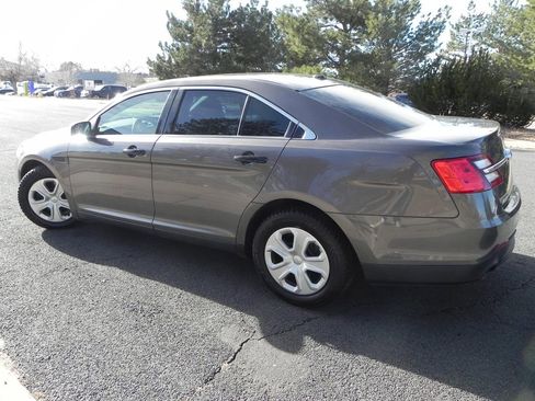 Used 2017 Ford Taurus Police Interceptor image 2