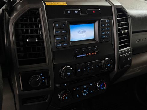 Used 2018 Ford F550 4x4 Regular Cab Super Duty image 48