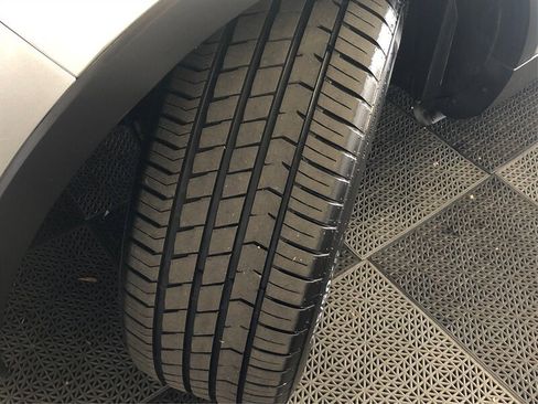 Used 2013 Ford Explorer Limited image 22