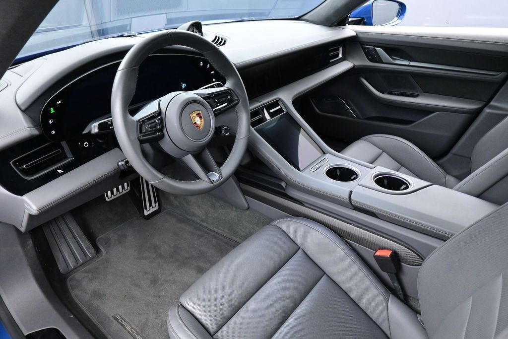 Certified 2022 Porsche Taycan Turbo S AWD/4WD image 4