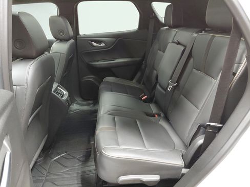 Certified 2022 Chevrolet Blazer Premier w/ Enhanced Convenience Package AWD/4WD image 16