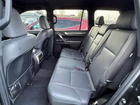 Used 2023 Lexus GX 460 Premium image 13