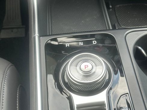 New 2026 Kia Carnival EX image 27