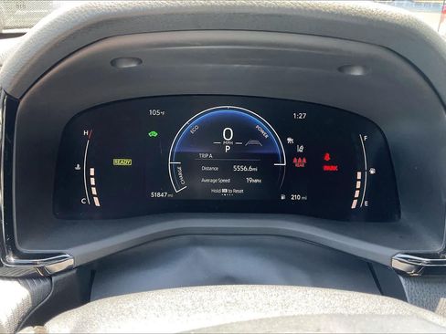 Used 2025 Toyota Camry SE FWD image 24