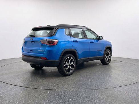 Used 2025 Jeep Compass Limited AWD/4WD image 9
