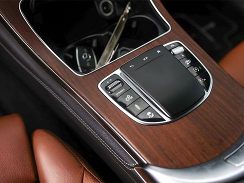 Used 2020 Mercedes-Benz GLC 43 AMG 4MATIC image 20