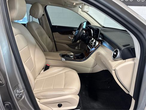Used 2019 Mercedes-Benz GLC 300 image 15