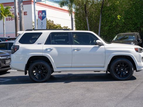 Used 2022 Toyota 4Runner Limited image 4