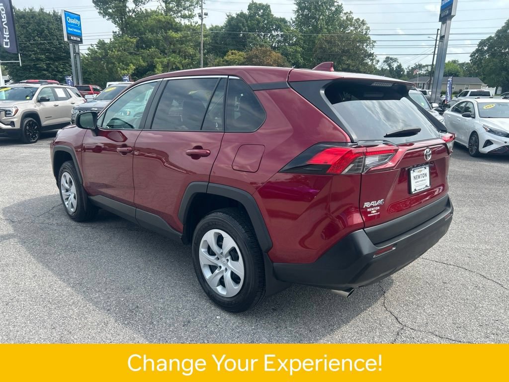 Used 2023 Toyota RAV4 LE FWD image 40