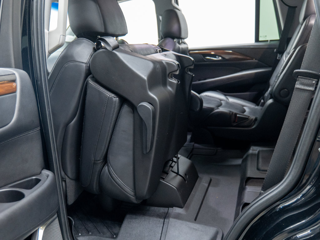 Used 2019 Cadillac Escalade Luxury AWD/4WD image 63