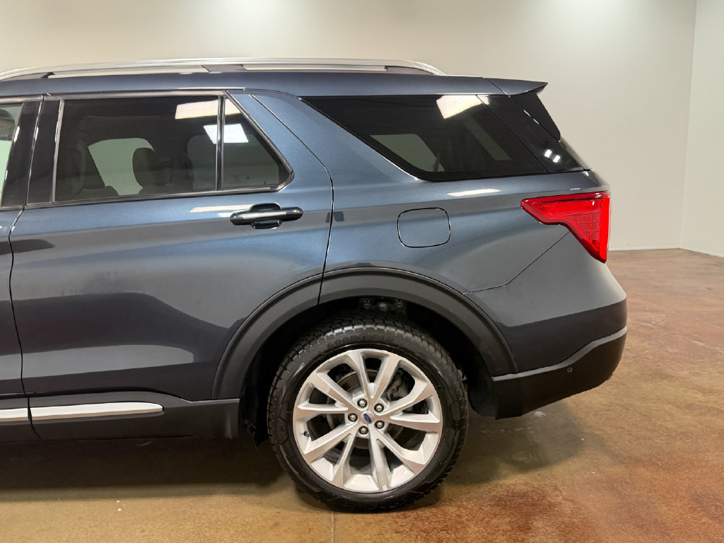 Used 2023 Ford Explorer Platinum w/ Technology Package AWD/4WD image 37
