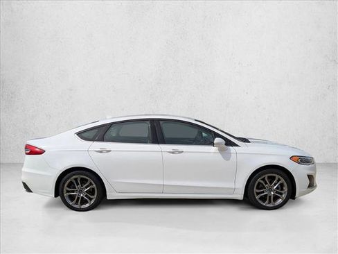 Used 2020 Ford Fusion SEL FWD image 4