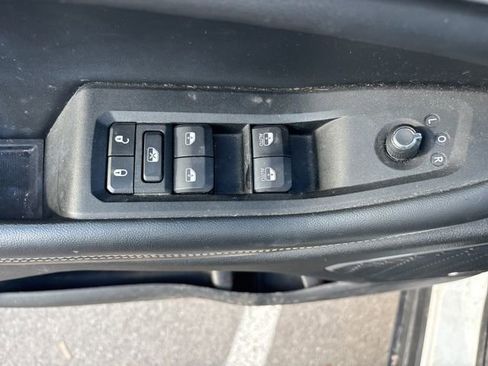 Used 2022 Jeep Grand Cherokee L Limited image 23