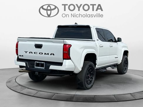 Used 2025 Toyota Tacoma SR5 image 6