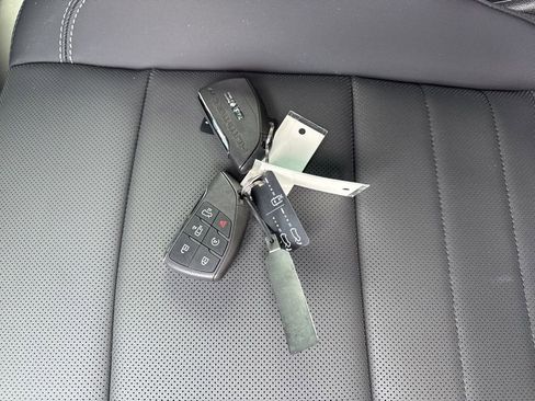 New 2026 GMC Hummer EV SUV image 39