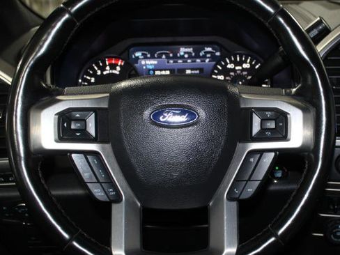 Used 2022 Ford F350 Platinum image 31