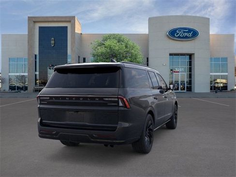 New 2025 Lincoln Navigator L Reserve w/ Jet Appearance Package image 8