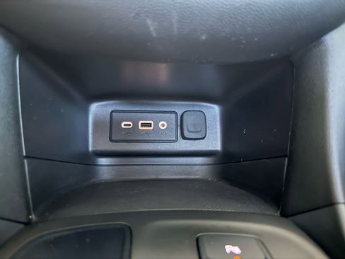 Used 2024 Chevrolet Equinox RS FWD image 15