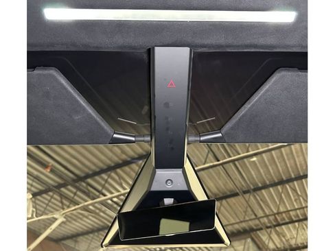 Used 2025 Tesla Cybertruck Cyberbeast AWD/4WD image 38
