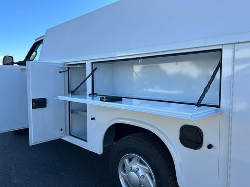 New 2026 Ford E-350 and Econoline 350 Super Duty w/ Power Equipment Group RWD image 10